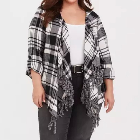 Torrid Fringe Hem Flannel Drape Size M/L - Picture 4 of 4